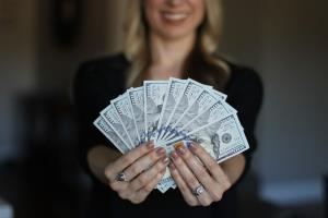 เจาะทริค “คลิปเตาผิงเงินล้าน” คลิปเดียวโกยกว่า 90 ล้าน!! “Passive Income” ที่หลายคนใฝ่ฝัน [มีคลิป]