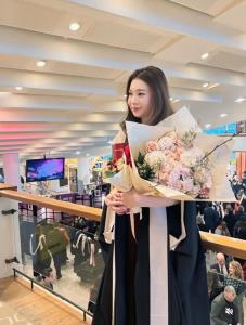 ชัย - ปริม บูลกุล บินร่วมยินดีลูกสาวเรียนจบที่อังกฤษ