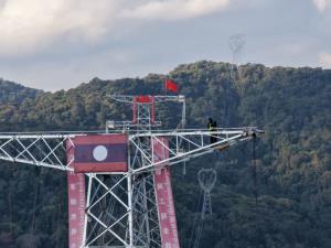 เชื่อมสำเร็จ! สายส่ง 500 kV จากลาวสู่จีน เริ่มปล่อยไฟฟ้าเมษายน 69 นี้