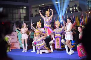 ปิดกีฬานักเรียนแห่งชาติที่บุรีรัมย์พร้อมส่งธงต่อศึก “นครศรีธรรมราชเกมส์”