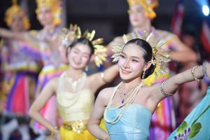 ปิดกีฬานักเรียนแห่งชาติที่บุรีรัมย์พร้อมส่งธงต่อศึก “นครศรีธรรมราชเกมส์”