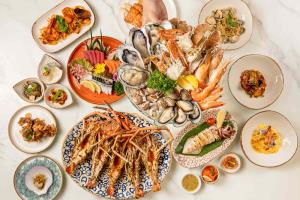 พาเหรดซีฟู้ดสุดพรีเมียม ทุกคืนวันเสาร์ ณ ห้องอาหารเวนติซี โรงแรมเซ็นทาราแกรนด์ฯ เซ็นทรัลเวิลด์
