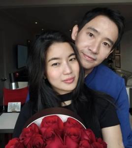 พิธา ลิ้มเจริญรัตน์ และอรัชพร โภคินภากร