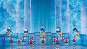 จีนฝึกหุ่นยนต์ให้เป็นจอมยุทธ์ เคลื่อนไหวเหมือนคนจริง โชว์งานตรุษจีน