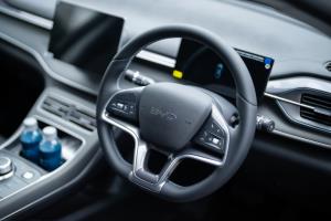 BYD SEAL 5 DM-i เพิ่ม 2 รุ่นย่อย Standard และ Dynamic หั่นราคาเริ่มเหลือ 599,900 บาท