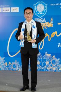 ผู้บริหาร T&amp;B Media Global (Thailand) รับรางวัลศิษย์เก่าดีเด่น