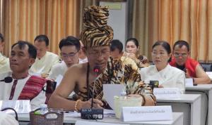 สีสันเกินเบอร์!ประชุมจัดงานบุญผะเหวดร้อยเอ็ด ผู้ว่าฯแต่งเป็นเฒ่าชูชกนั่งหัวโต๊ะ รองผู้ว่าฯเป็นกันหา-ชาลี