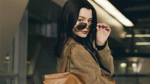 แอร์พอร์ตลุคของ เบคกี้-รีเบคก้า ในโททัลลุคจาก Tod's