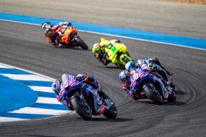 “ยามาฮ่า” เปิดศักราชใหม่ โมโตจีพี อย่างเป็นทางการ ส่งรถแข่ง M1V4 ดวล “สปรินต์เรซ” ครั้งแรกในประวัติศาสตร์