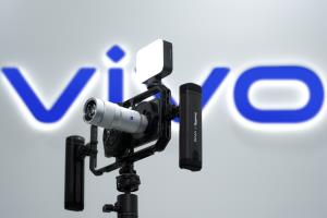 vivo เผยโฉมเรือธง X300 Ultra พร้อมมีแผนขายในไทย