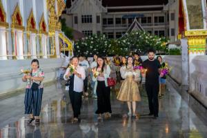 มาฆบูชาพัทยาคึกคักพุทธศาสนิกชนทั้งไทย-ต่างชาติร่วมเวียนเทียนสืบสานประเพณีทางพระพุทธศาสนา