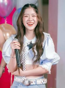 10 ทายาทศิลปินดัง โตแล้วสวยหล่อจนฟอลโล่แทบไม่ทัน!
