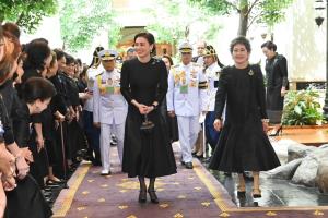 พระราชินี ทรงเป็นประธานเปิดโครงการ “สสธวท...สตรีทรงพลัง” พระราชทานพระราชดำรัส “ให้สตรีปรับตัวให้เท่าทันบริบทใหม่ตามความผันเปลี่ยนของโลก“