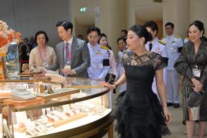 เจ้าฟ้าสิริวัณณวรีฯ เยี่ยมชมแบรนด์ เดอมอนด์ ไฟน์จิวเวลรี่เฮาส์สัญชาติไทย ในงาน Bangkok Gems &amp; Jewelry Fair ครั้งที่ 73
