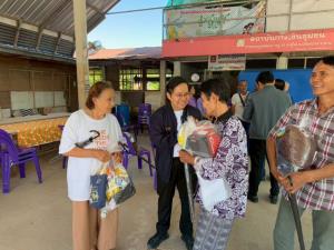 "สว.ภิญญาพัชญ์ ส่งมอบวีลแชร์ช่วยกลุ่มเปราะบางจังหวัดน่าน จี้รัฐทบทวนเบี้ยพิการ  เหตุไม่พอกับค่าครองชีพ