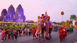 ผู้ว่าฯ ลพบุรี ปลื้ม! ปิดม่านงานแผ่นดินสมเด็จพระนารายณ์ฯ ครั้งที่ 38 นักท่องเที่ยวทะลุ 2.58 แสนคน เงินสะพัดกว่า 1,071 ล้านบาท