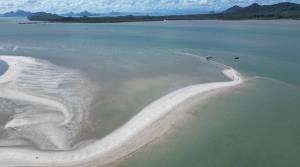“แหลมหาด” เกาะยาวใหญ่ อันซีนพังงา หาดสวยติดอันดับโลก (ภาพ : อโนทัย งานดี) 