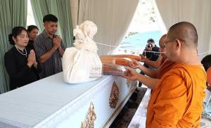น้ำตาท่วมเมรุ!พ่อจูบลาลูกสาวครั้งสุดท้าย  “น้องแพรพริม”มิสทีนทรานยัง 2025