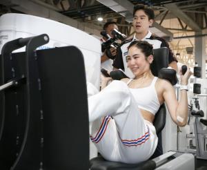 “ตั๊น” หญิงไทยคนแรกเตรียมลุยกระโดดร่มอินดอร์เวิลด์คัพที่ฝรั่งเศส