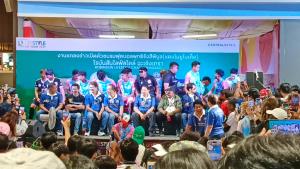 "อ.สกล" นำทีมฟุตบอลแตงโมยูไนเต็ด พร้อม 2โค้ชผู้ช่วยเปิดตัวอย่างเป็นทางการ