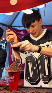 ล็อกหลักล้าน!! ปรากฏการณ์ “วัดไร่ขิง” โกยทรัพย์ นี่ “งานวัด” หรือ “สนามการค้า”?