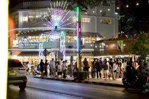 คึกคักสุดๆ!! "บรรทัดทองแฟร์" PMCU ยกระดับถนนคนเดิน ยาวต่อเนื่องถึงสงกรานต์