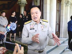 ความล้มเหลวเชิงระบบและวิกฤตภาวะผู้นำ : บทวิเคราะห์กรณีอนุทิน ชาญวีรกูล กับวิกฤตน้ำมันและปมปัญหาภาวะผู้นำในยามวิกฤต /  Phichai Ratnatilaka Na Bhuket