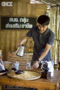 โรงคั่วกาแฟวังน้ำเขียว ดันกาแฟGI อีสาน หนุนเกษตรกร 20 จังหวัดปลูกโมเดลโคกหนองนา รับโตกาแฟทั่วโลก