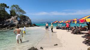 เกาะไข่นอก (ภาพ : อโนทัย งานดี) 