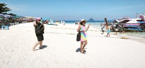 เกาะไข่นอก (ภาพ : อโนทัย งานดี) 