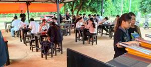 ร้อนแรง!! ก๋วยเตี๋ยวบุพเฟต์ 79บาท  “คุณหนิงก๋วยเตี๋ยวไก่บุพเฟต์” เชียงรายหนีแข่งขัน ก๋วยเตี๋ยวน้ำตก ยอดเกินคาดหลักหมื่นบาท/วัน