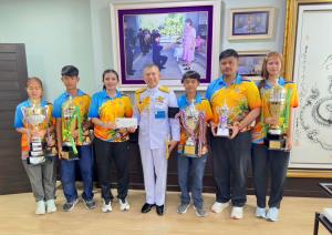 ผบช.ตชด.ต้อนรับนักเปตองดาวรุ่ง “รร.วัดบวรมงคล” ชื่นชมผลงานระดับประเทศ มอบเงินสนับสนุน ต่อยอดพัฒนาสู่ทีมชาติ