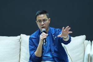 ณัทธร ศรีนิเวศน์ 