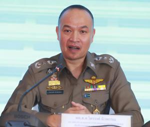 ส่องโปรไฟล์ “พล.ต.ท.ไตรรงค์” โฆษก ตร. คนใหม่ ชูแนวทางสื่อสาร “จริง เร็ว ชัด มีระบบ เพื่อประชาชน”