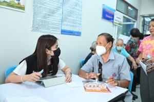 สธ. ส่งคลินิกเคลื่อนที่ Me &amp; U คัดกรองสุขภาพประชาชนเชิงรุกจากฝุ่น PM2.5 นำร่องที่เชียงใหม่