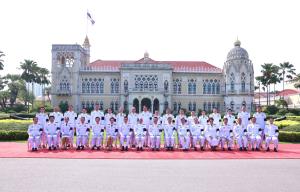 คณะรัฐมนตรีในรัฐบาลนายอนุทิน ชาญวีรกูล 