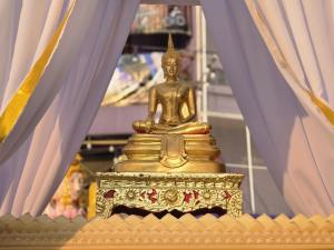 คึกคัก “สงกรานต์ไทไทย อุทัยธานี” ชูเสน่ห์วิถีถิ่น กระตุ้นท่องเที่ยววัฒนธรรม