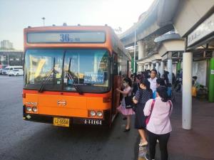 ขสมก.อ่วม!แบกต้นทุนน้ำมันเพิ่มเท่าตัว คาดปี 69 ขาดสภาพคล่องทะลุหมื่นล้าน