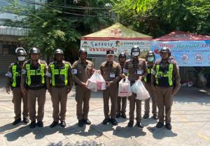 ผกก.สน.หัวหมาก ลงพื้นที่ให้กำลังใจตำรวจจราจรช่วงสงกรานต์ 69