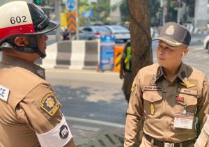 ผกก.สน.หัวหมาก ลงพื้นที่ให้กำลังใจตำรวจจราจรช่วงสงกรานต์ 69