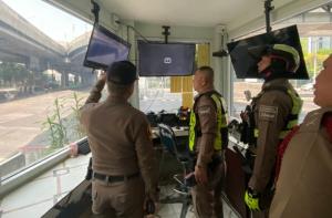 ผกก.สน.หัวหมาก ลงพื้นที่ให้กำลังใจตำรวจจราจรช่วงสงกรานต์ 69