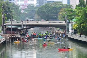 กทม. จับมือ มธ. พายเรือเปลี่ยนคลอง ชวนนักพายลุยแสนแสบในวันสงกรานต์ เก็บขยะฟื้นฟูสายน้ำ