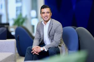 ความเชื่อมั่นในยุค AI: เมื่อระบบชำระเงินต้องก้าวนำการฉ้อโกง / วรุณ มหินทรุ