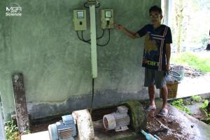 (VDO Clip) “กังหันน้ำคีรีวง” ใช้หลักการน้ำไหลจากที่สูงลงต่ำเปลี่ยนเป็นไฟฟ้า กฎธรรมชาติที่ผลิตพลังงานสะอาด100 %