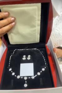 “แม่แก้ว” เปิดถุงของขวัญต้อนรับลูกสะใภ้ “ญาญ่า” ที่เตรียมไว้เป็น 10 ปี ดีใจหลายได้เป็นแม่ย่าแล้ว