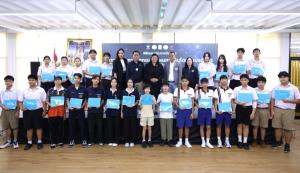 วช. และสมาคมกีฬาเครื่องบินจำลองและวิทยุบังคับ มอบประกาศนียบัตรแก่เยาวชนที่ผ่านการอบรมการออกแบบแผนโดรนแปรอักษร