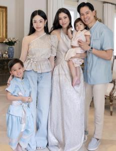เซเลบจัดชุดไทยใส่ร่วมประเพณีสืบสานวัฒนธรรม