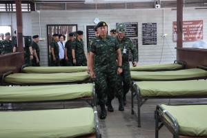 “ผบ.ทบ.” ตรวจหน่วยฝึกทหารใหม่ ย้ำคุมเข้มมาตรฐานฝึก–ดูแลสุขภาพรอบด้าน