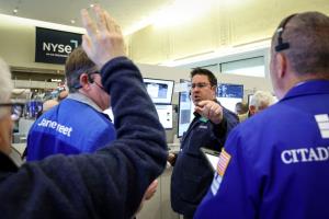 น้ำมันขึ้น-ทองคำฟื้นตัว หุ้นสหรัฐฯบวกหลังทรัมป์ขยายเวลาหยุดยิง