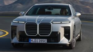 เปิดตัวซีดานหรู BMW 7 Series (LCI) ชูนวัตกรรมล้ำสมัยจาก Neue Klasse